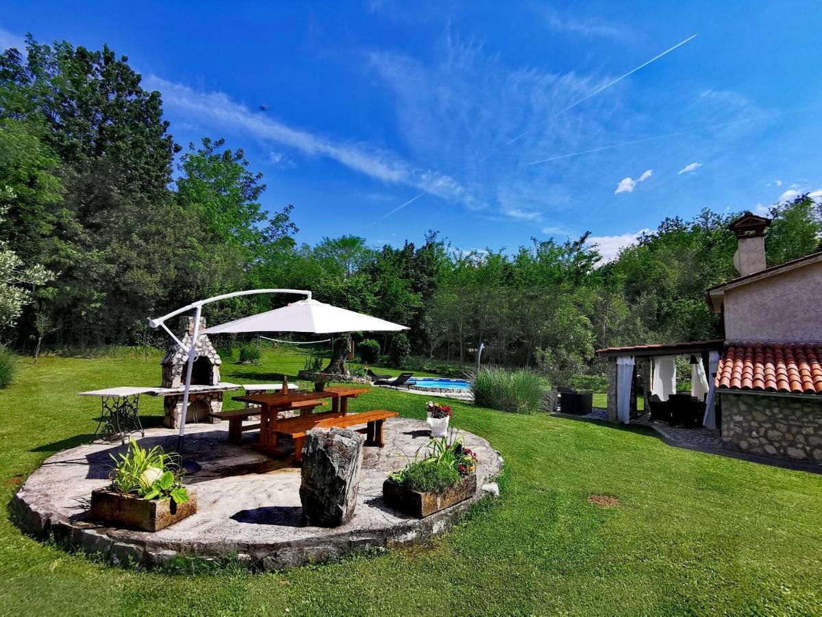 Holiday House Vuki Nedeščina Dış mekan fotoğraf